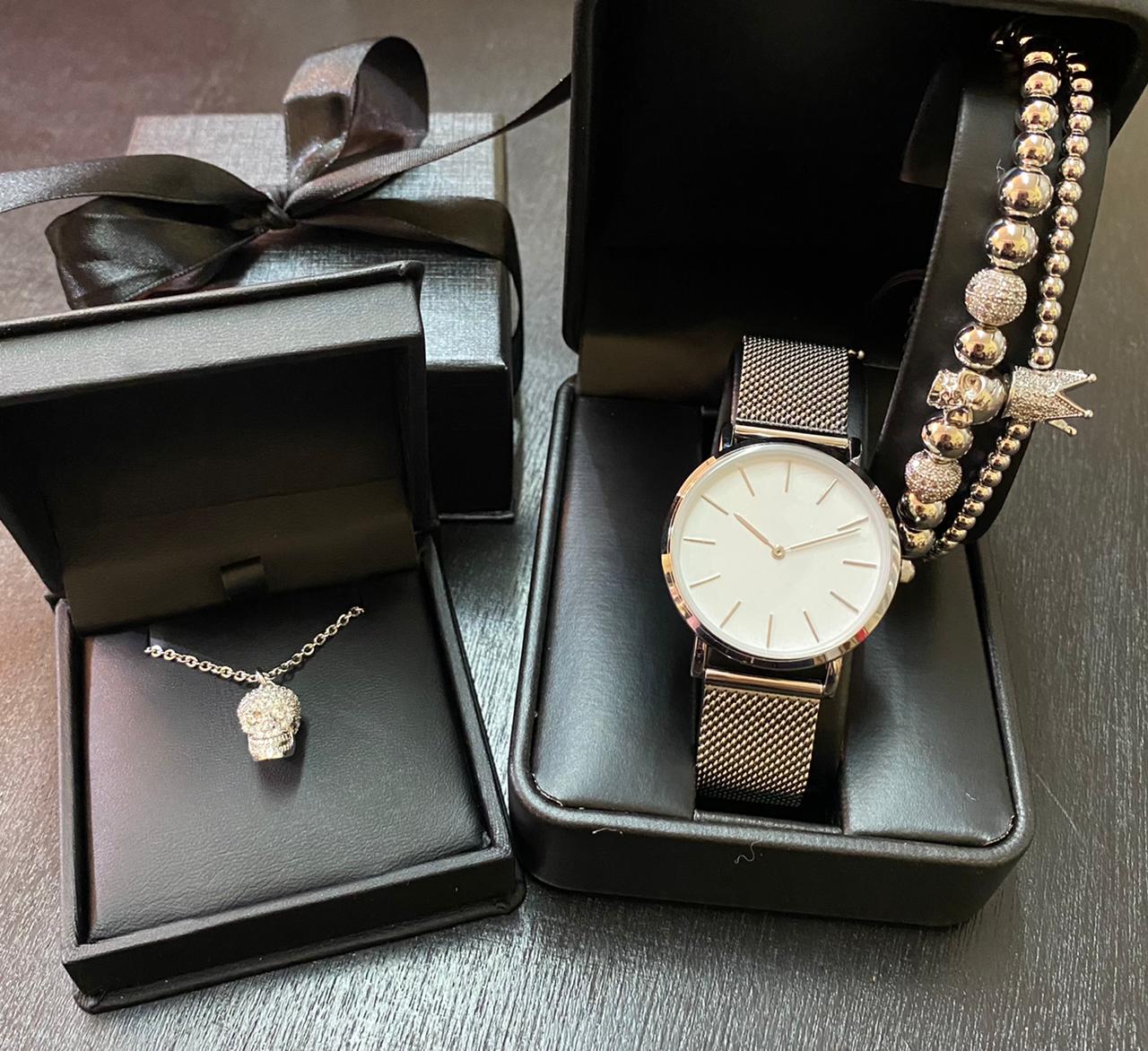 SET DE RELOJ, PULSERAS Y DIJE PARA MUJER | LUXURY SILVER PACKET