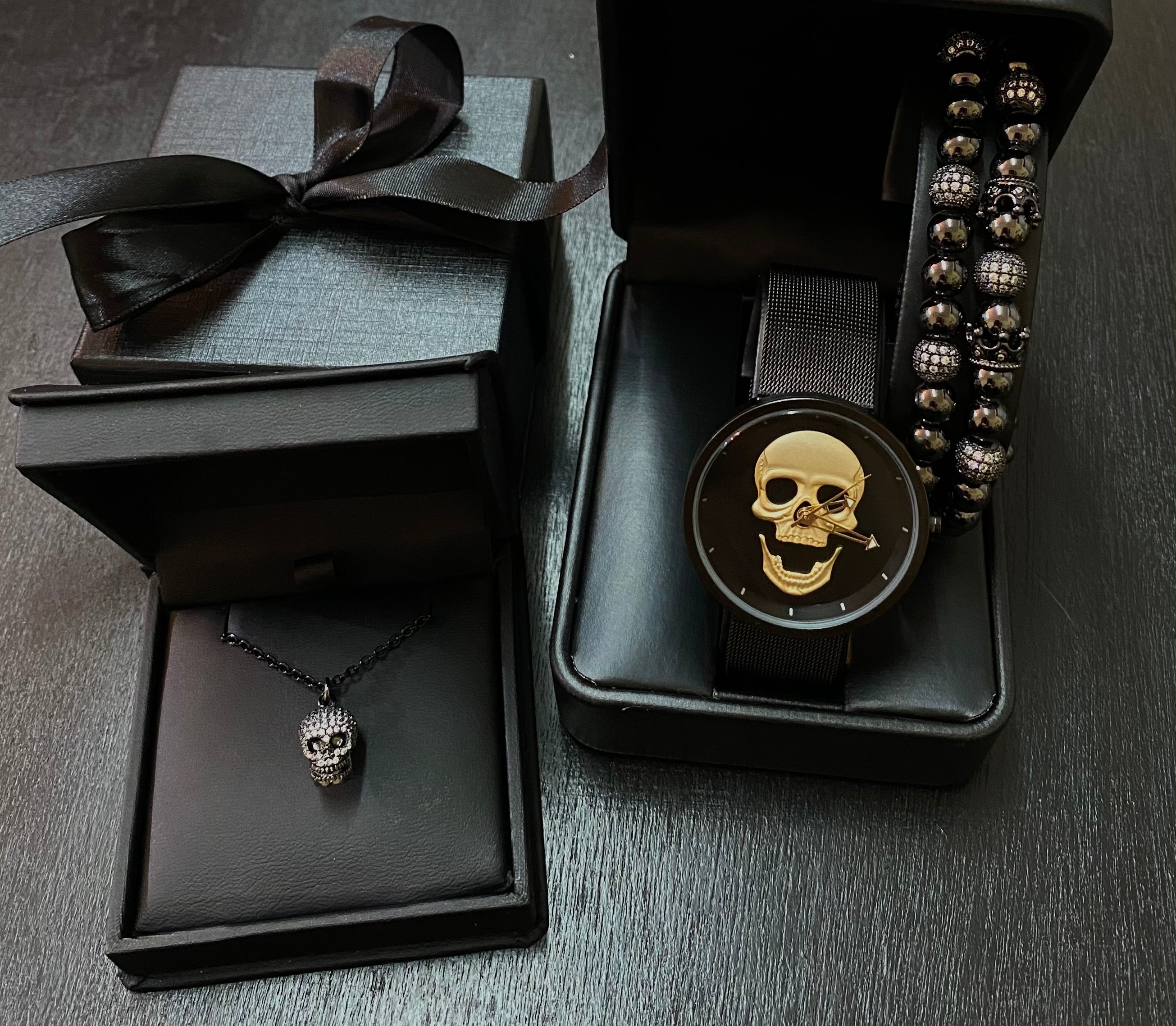 SET DE RELOJ, PULSERAS Y DIJE PARA MUJER | LUXURY SKULL PACKET