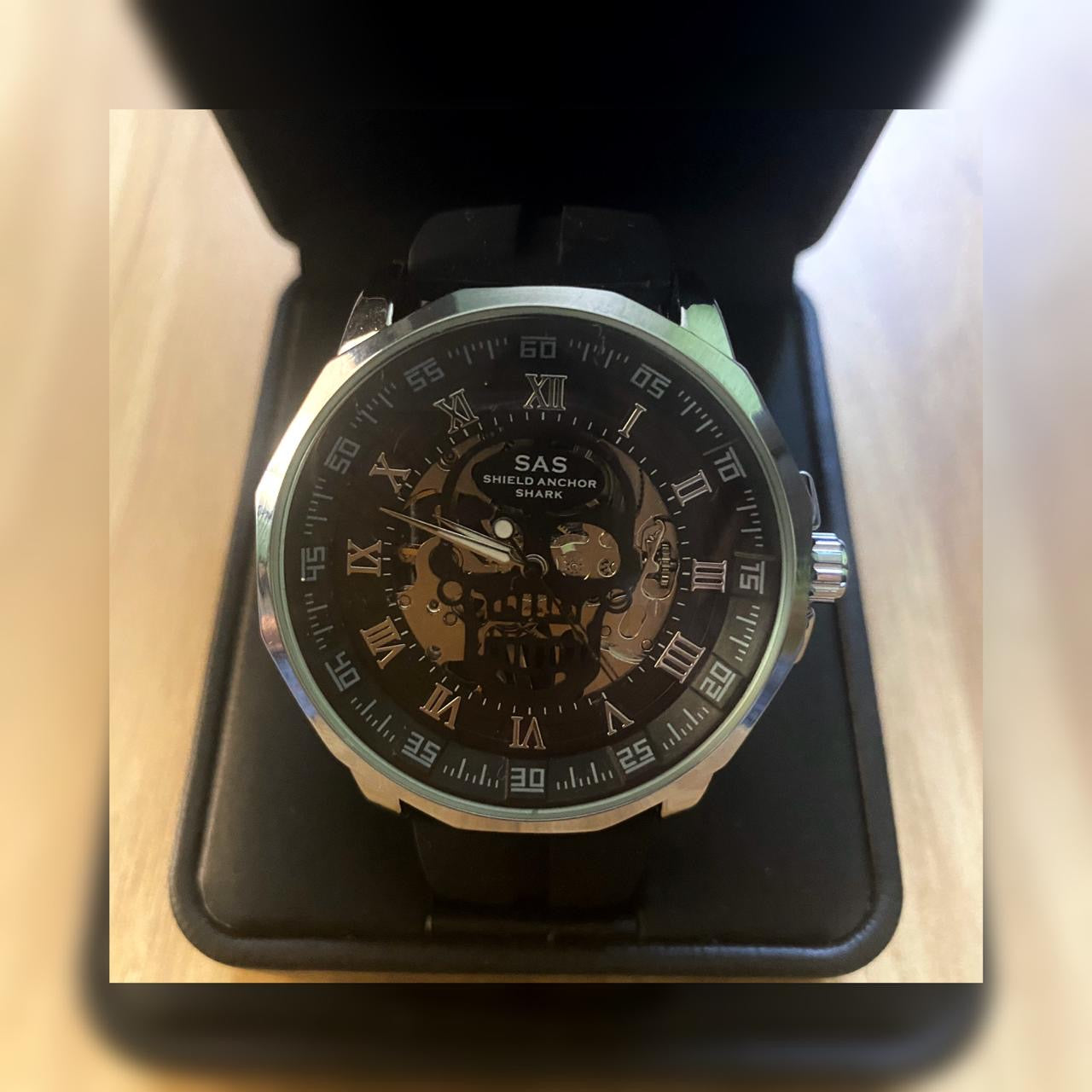 RELOJ PARA HOMBRE | SKULL SHARK BLACK